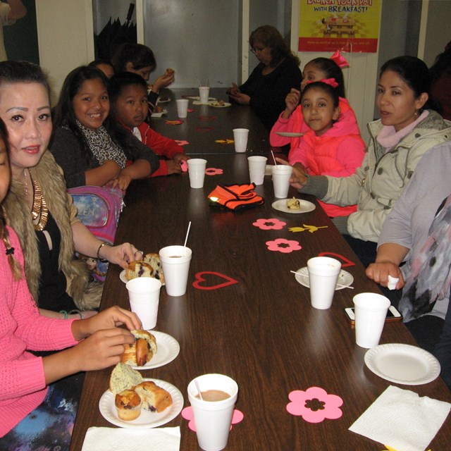 Roadrunners celebrate moms on Mothers Day with tasty pastries!